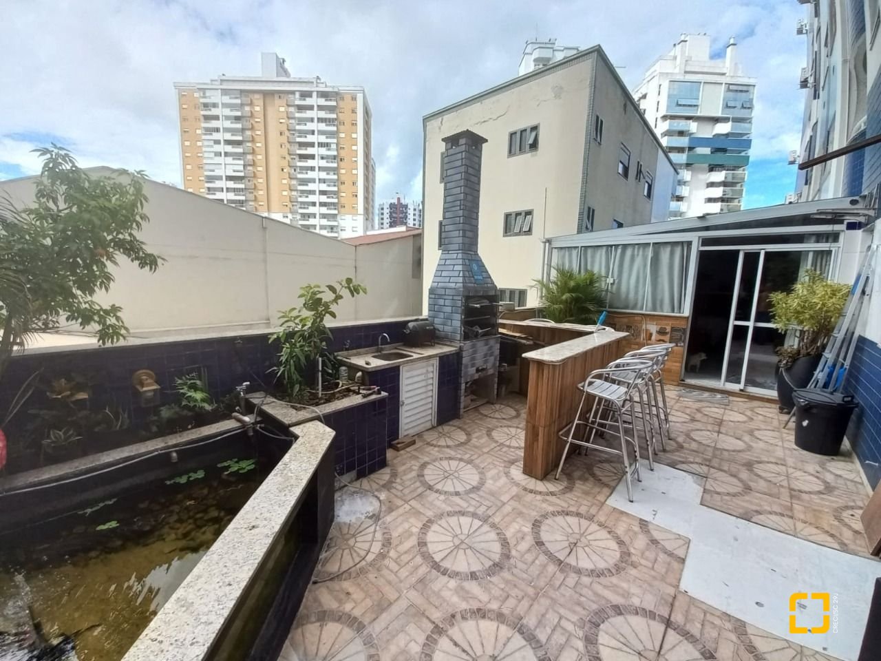 Apartamento com 144m², 2 quartos (sendo 1 suíte), 1 garagem, no bairro Campinas em São José