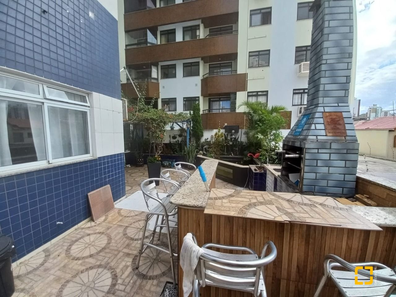 Apartamento com 144m², 2 quartos (sendo 1 suíte), 1 garagem, no bairro Campinas em São José