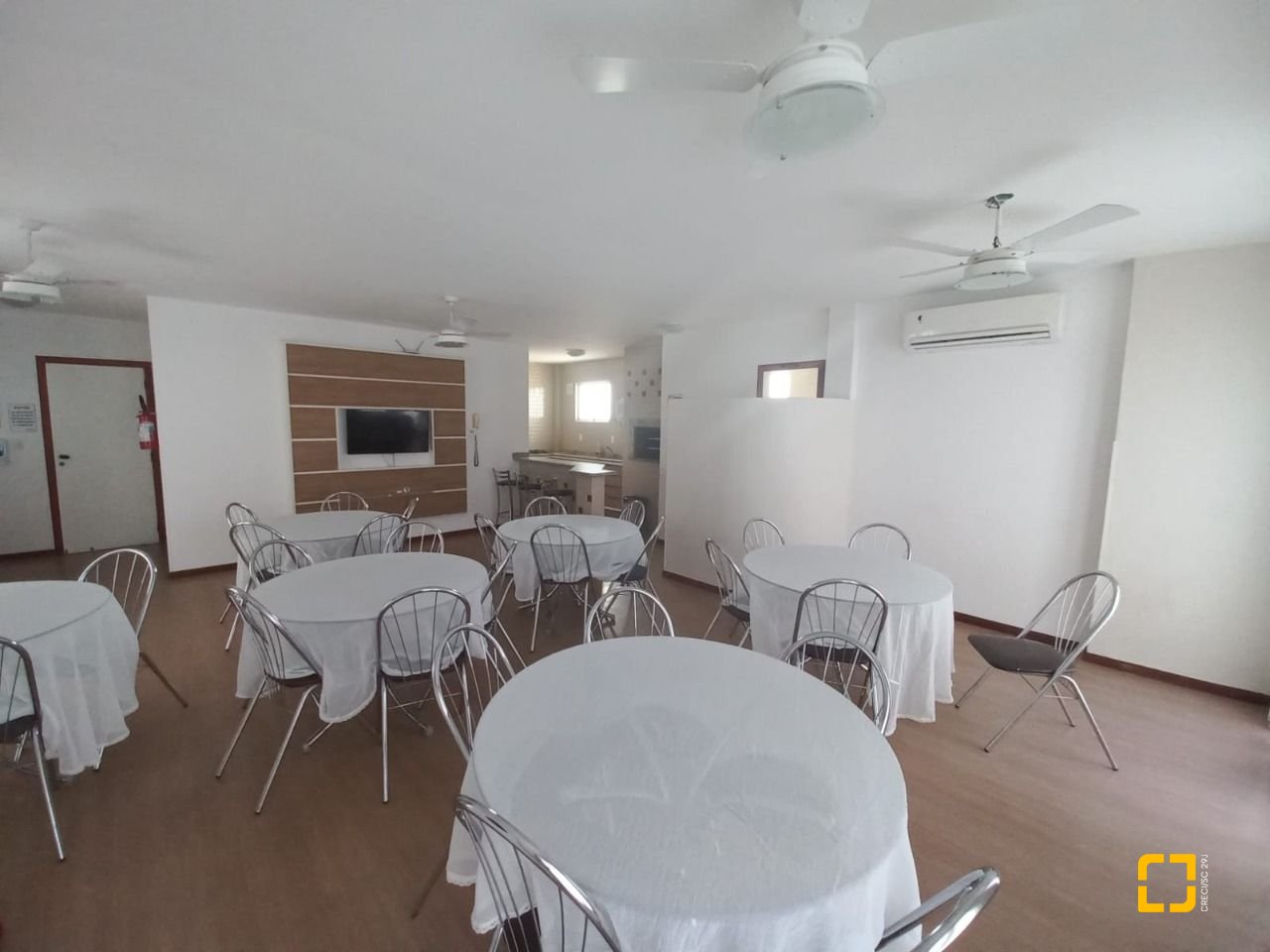 Apartamento com 144m², 2 quartos (sendo 1 suíte), 1 garagem, no bairro Campinas em São José