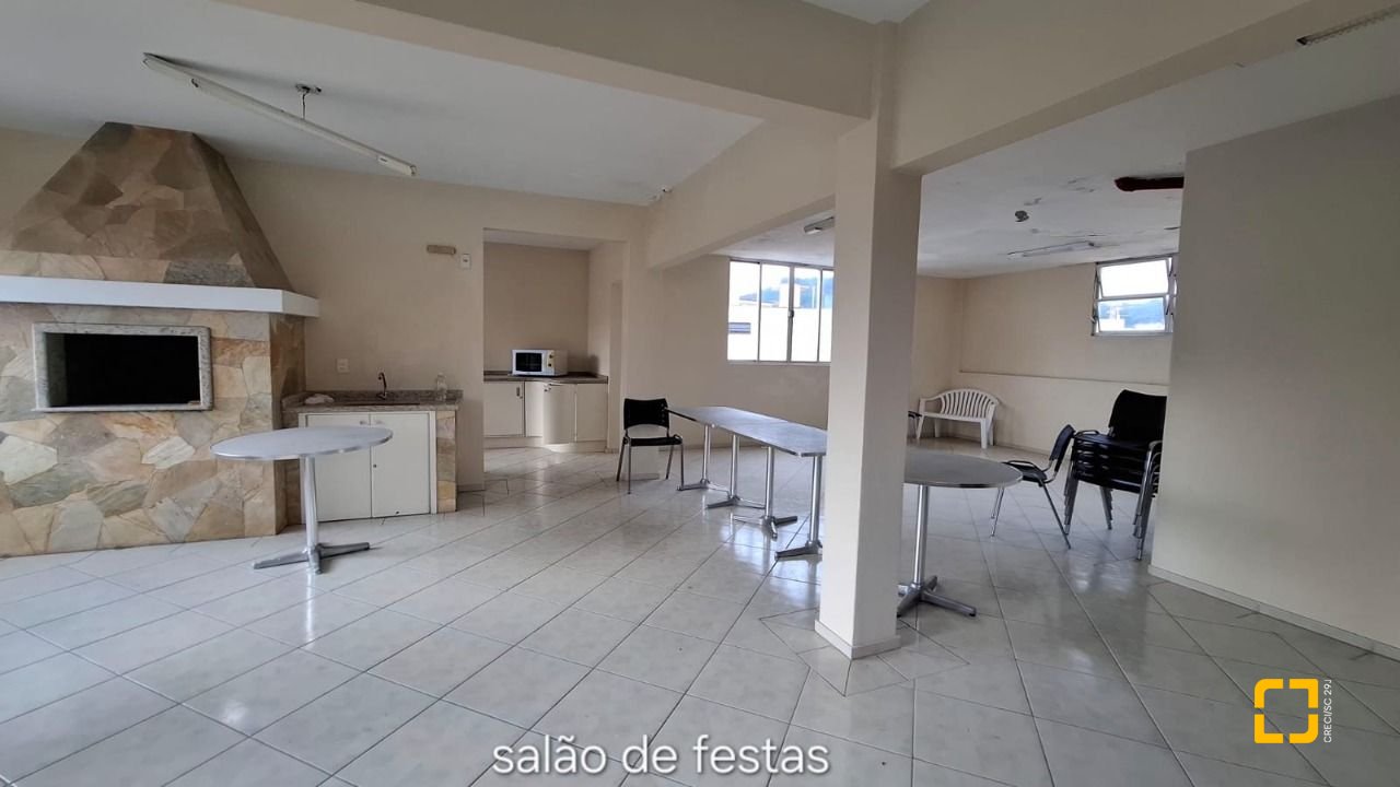 Apartamento com 87m², 3 quartos (sendo 1 suíte), 1 garagem, no bairro Centro em Florianópolis