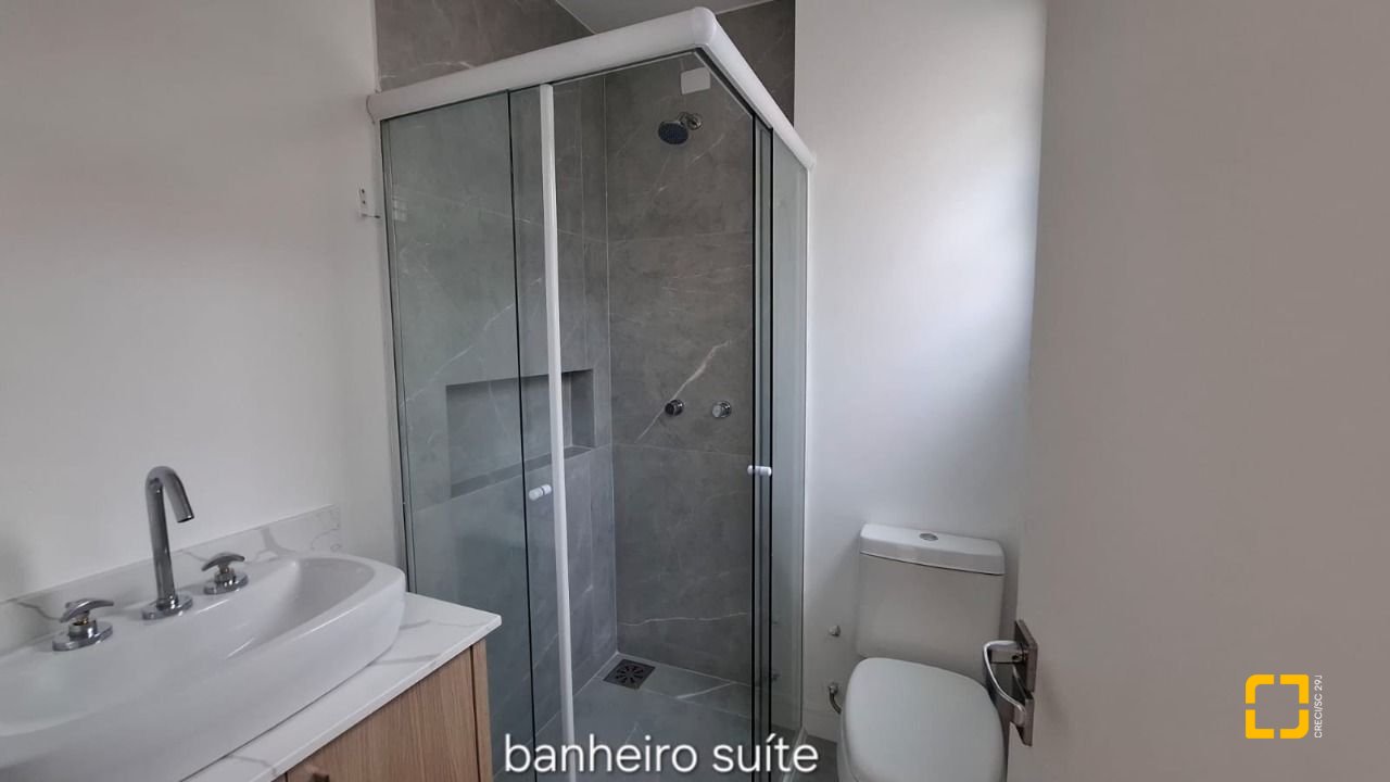 Apartamento com 87m², 3 quartos (sendo 1 suíte), 1 garagem, no bairro Centro em Florianópolis