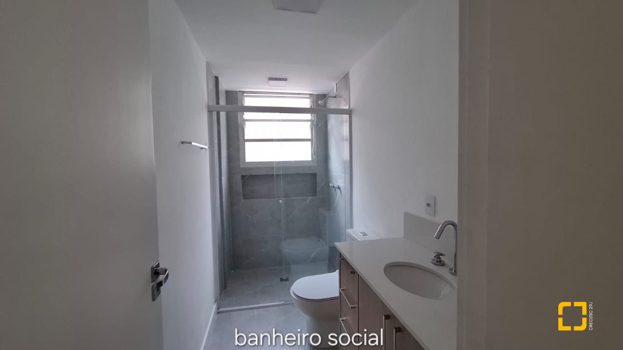 Apartamento com 87m², 3 quartos (sendo 1 suíte), 1 garagem, no bairro Centro em Florianópolis