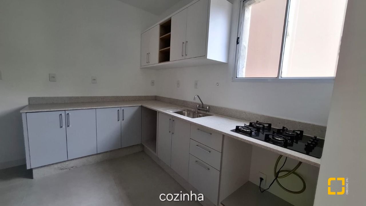 Apartamento com 87m², 3 quartos (sendo 1 suíte), 1 garagem, no bairro Centro em Florianópolis