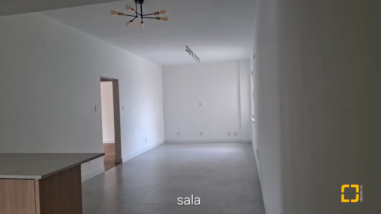 Apartamento com 87m², 3 quartos (sendo 1 suíte), 1 garagem, no bairro Centro em Florianópolis