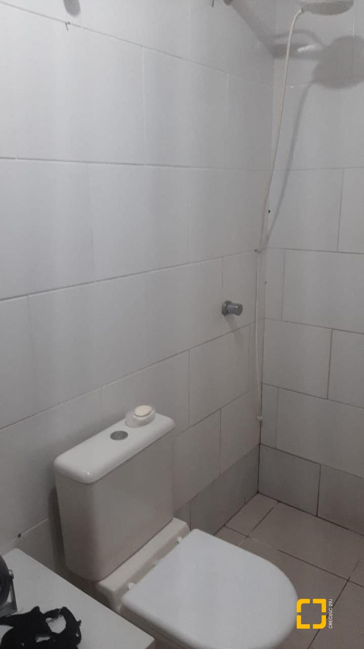 Hotel com 222m², 8 quartos, 5 garagens, no bairro Vargem do Bom Jesus em Florianópolis