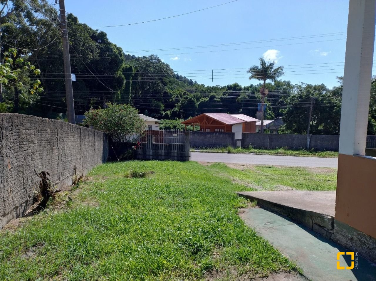 Casa com 100m², 3 quartos, 5 garagens, no bairro Ratones em Florianópolis