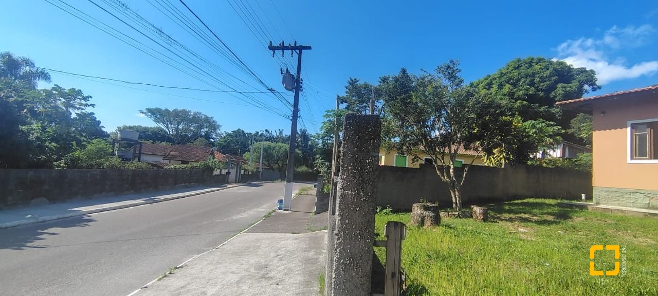 Casa com 100m², 3 quartos, 5 garagens, no bairro Ratones em Florianópolis
