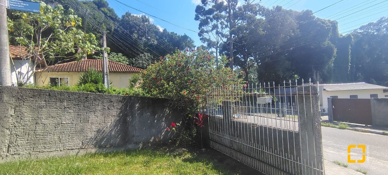 Casa com 100m², 3 quartos, 5 garagens, no bairro Ratones em Florianópolis