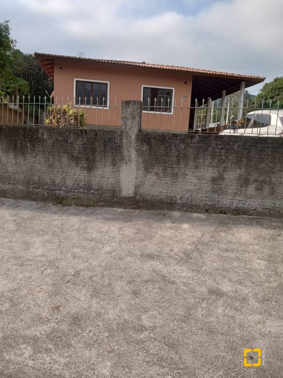 Casa com 100m², 3 quartos, 5 garagens, no bairro Ratones em Florianópolis