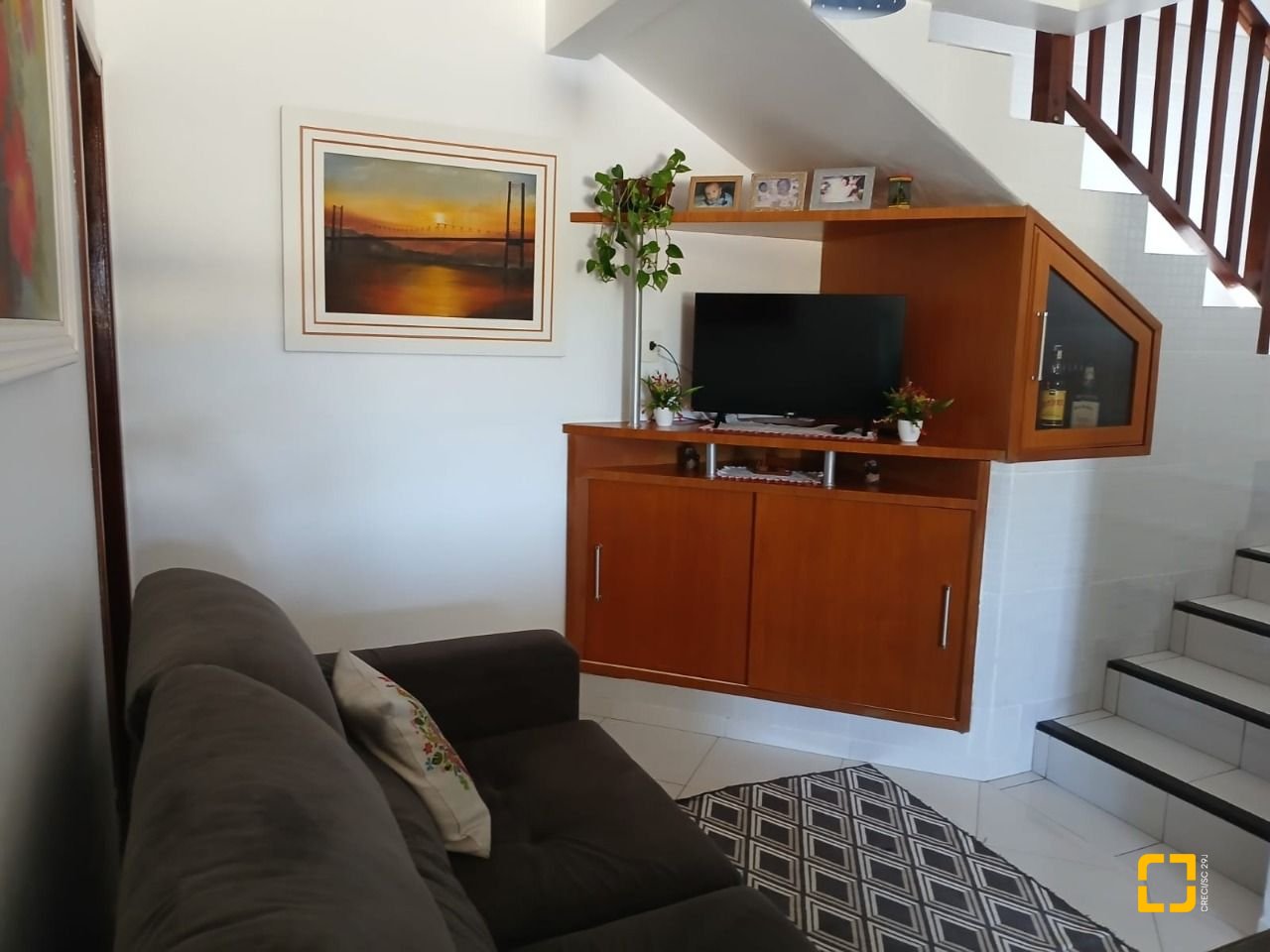 Casa com 192m², 3 quartos (sendo 1 suíte), 2 garagens, no bairro Forquilinha em São José