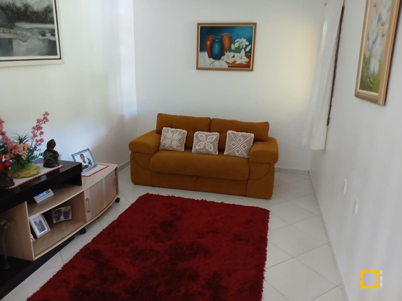 Casa com 192m², 3 quartos (sendo 1 suíte), 2 garagens, no bairro Forquilinha em São José