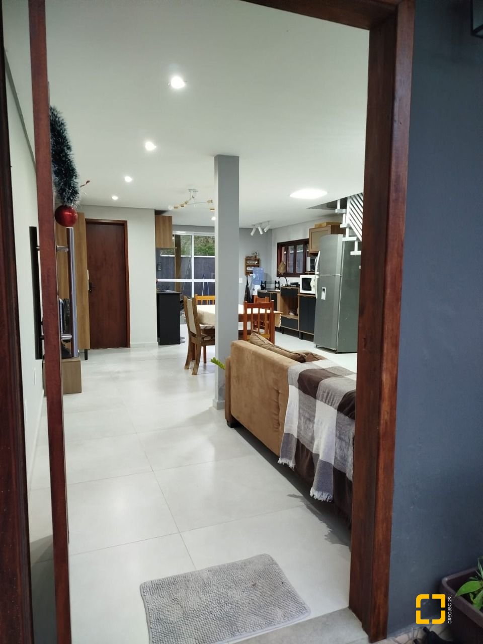Casa com 114m², 4 quartos (sendo 1 suíte), 1 garagem, no bairro Campeche em Florianópolis