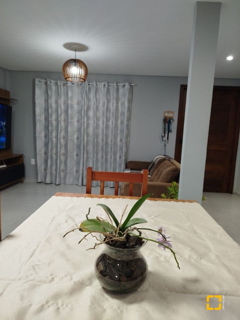 Casa com 114m², 4 quartos (sendo 1 suíte), 1 garagem, no bairro Campeche em Florianópolis