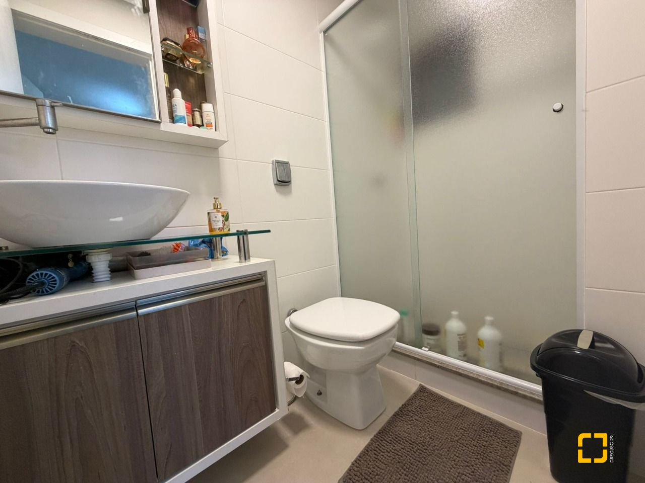Apartamento com 83m², 4 quartos (sendo 1 suíte), 1 garagem, no bairro Estreito em Florianópolis