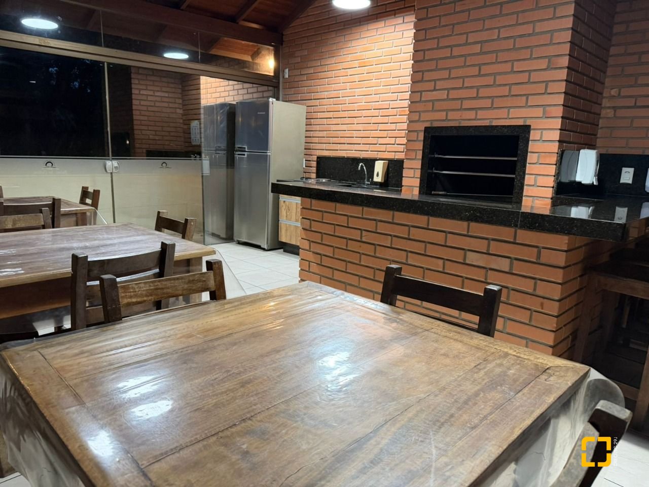 Apartamento com 83m², 4 quartos (sendo 1 suíte), 1 garagem, no bairro Estreito em Florianópolis