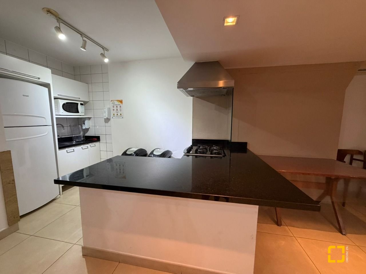 Apartamento com 83m², 4 quartos (sendo 1 suíte), 1 garagem, no bairro Estreito em Florianópolis