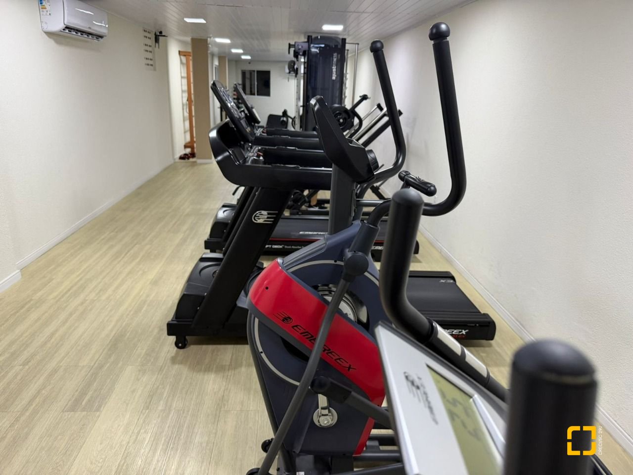 Apartamento com 83m², 4 quartos (sendo 1 suíte), 1 garagem, no bairro Estreito em Florianópolis