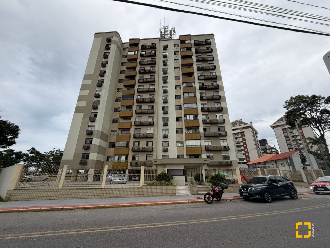 Apartamento com 83m², 4 quartos (sendo 1 suíte), 1 garagem, no bairro Estreito em Florianópolis