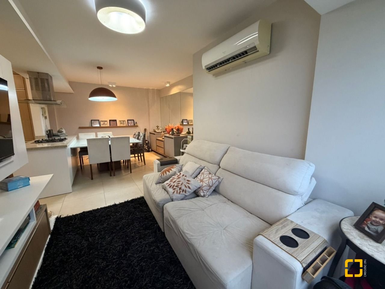 Apartamento com 83m², 4 quartos (sendo 1 suíte), 1 garagem, no bairro Estreito em Florianópolis