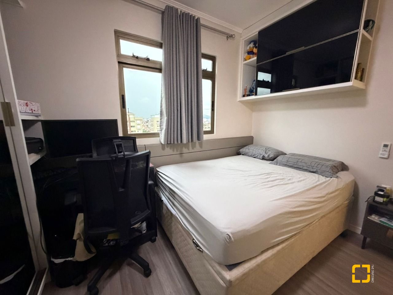 Apartamento com 83m², 4 quartos (sendo 1 suíte), 1 garagem, no bairro Estreito em Florianópolis
