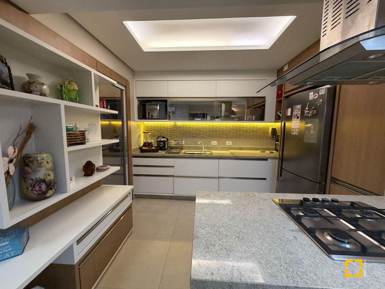 Apartamento com 83m², 4 quartos (sendo 1 suíte), 1 garagem, no bairro Estreito em Florianópolis