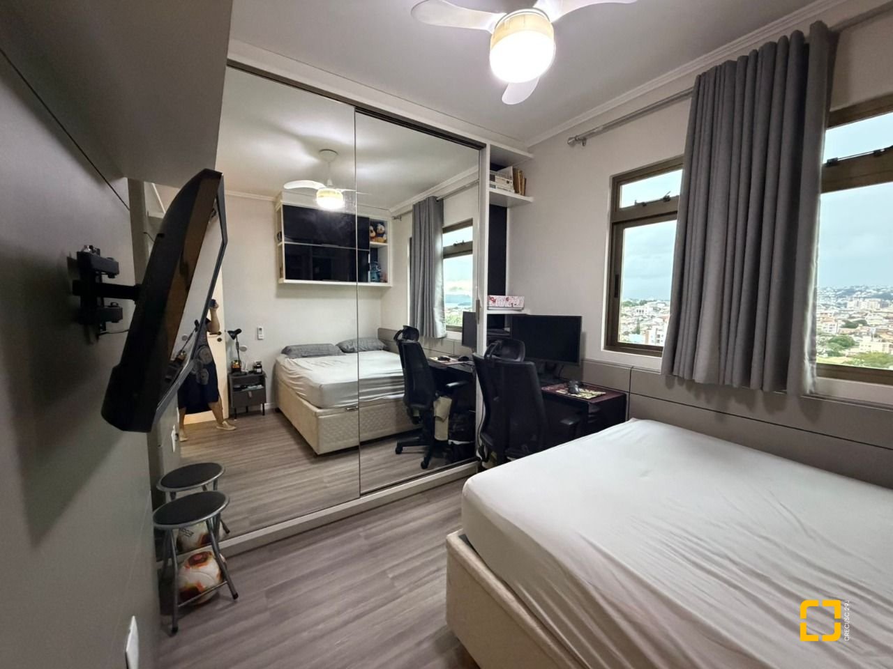 Apartamento com 83m², 4 quartos (sendo 1 suíte), 1 garagem, no bairro Estreito em Florianópolis