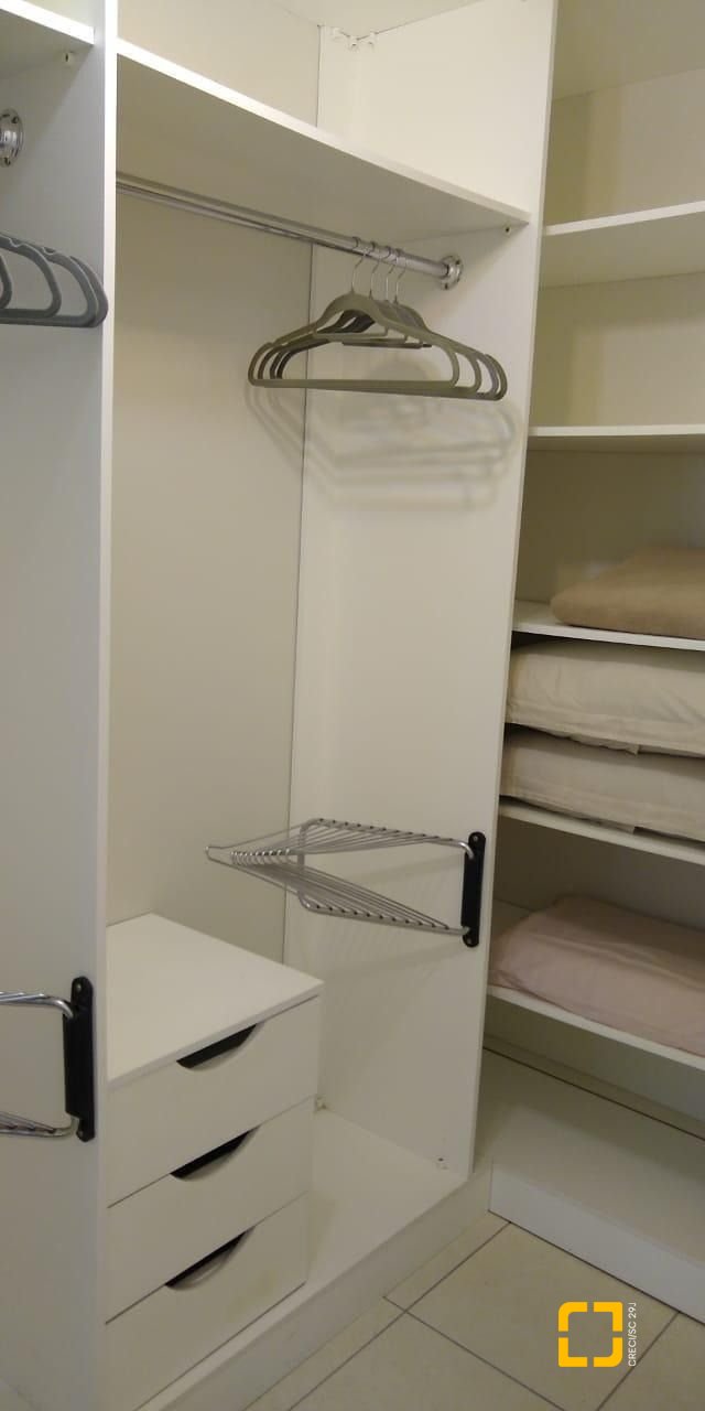 Casa com 170m², 4 quartos (sendo 1 suíte), 2 garagens, no bairro Itacorubi em Florianópolis