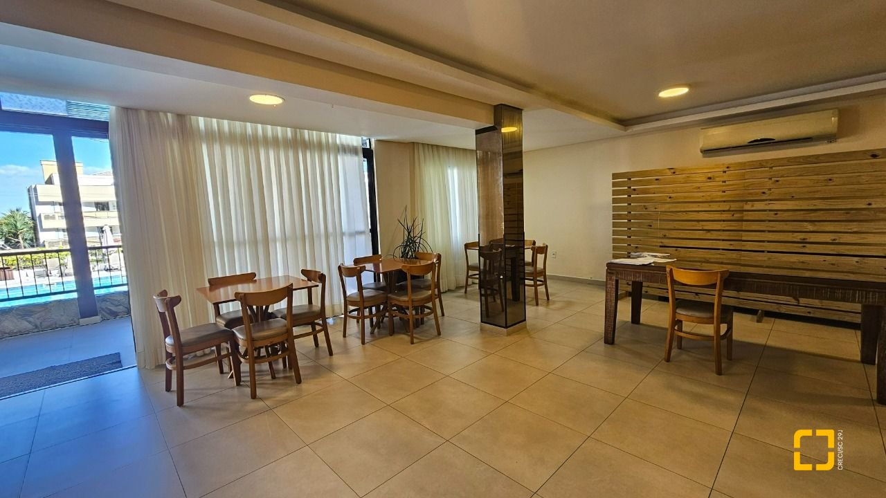 Cobertura com 183m², 3 quartos (sendo 1 suíte), 2 garagens, no bairro João Paulo em Florianópolis