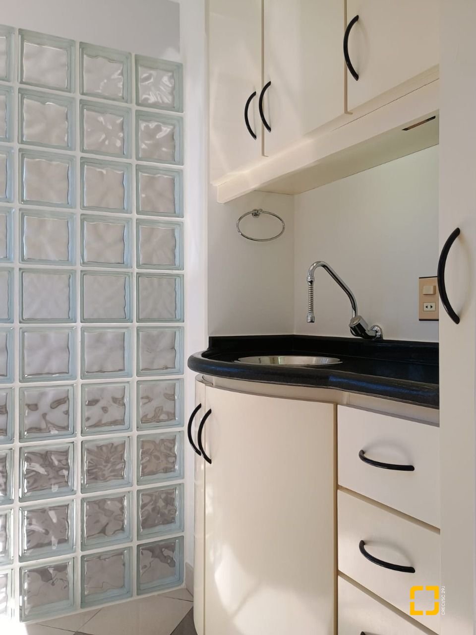 Sala com 29m², no bairro Trindade em Florianópolis