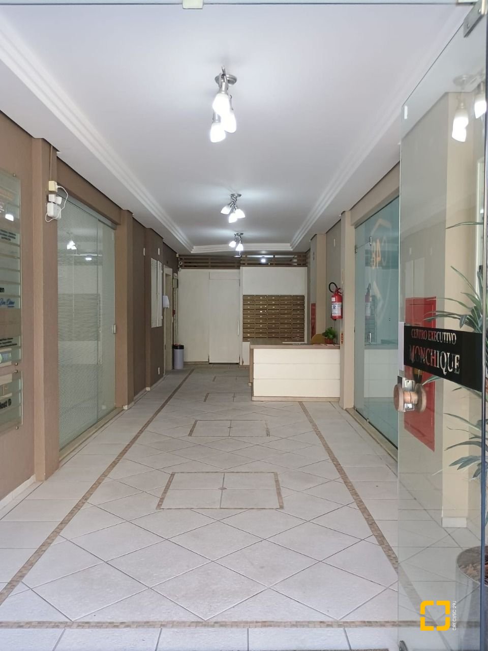 Sala com 29m², no bairro Trindade em Florianópolis