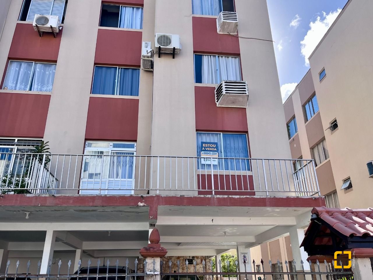 Apartamento com 54m², 2 quartos, 1 garagem, no bairro Roçado em São José