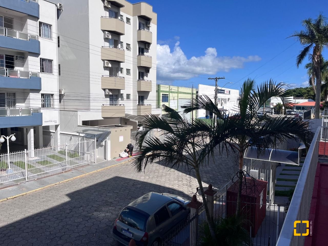 Apartamento com 54m², 2 quartos, 1 garagem, no bairro Roçado em São José