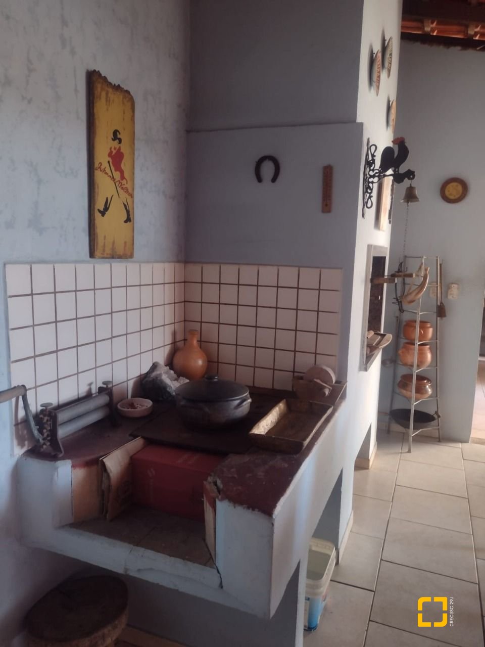 Casa com 140m², 10 quartos (sendo 5 suítes), 3 garagens, no bairro Rio Vermelho em Florianópolis