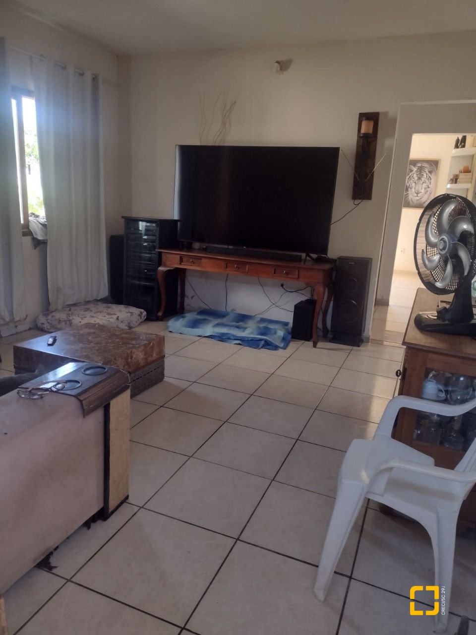 Casa com 140m², 10 quartos (sendo 5 suítes), 3 garagens, no bairro Rio Vermelho em Florianópolis