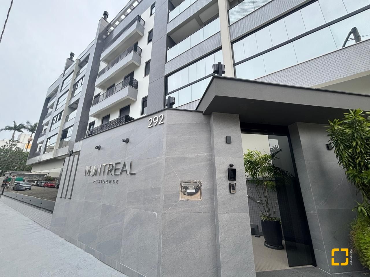 Apartamento com 68m², 3 quartos (sendo 1 suíte), 1 garagem, no bairro Trindade em Florianópolis