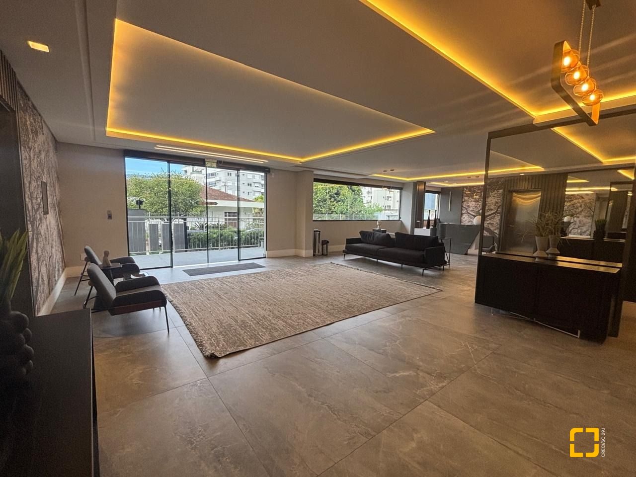 Apartamento com 68m², 3 quartos (sendo 1 suíte), 1 garagem, no bairro Trindade em Florianópolis