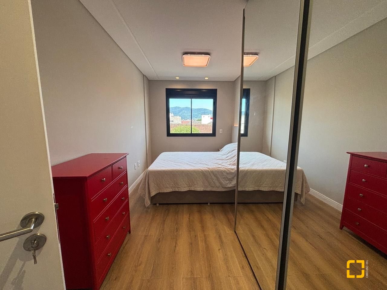Apartamento com 68m², 3 quartos (sendo 1 suíte), 1 garagem, no bairro Trindade em Florianópolis