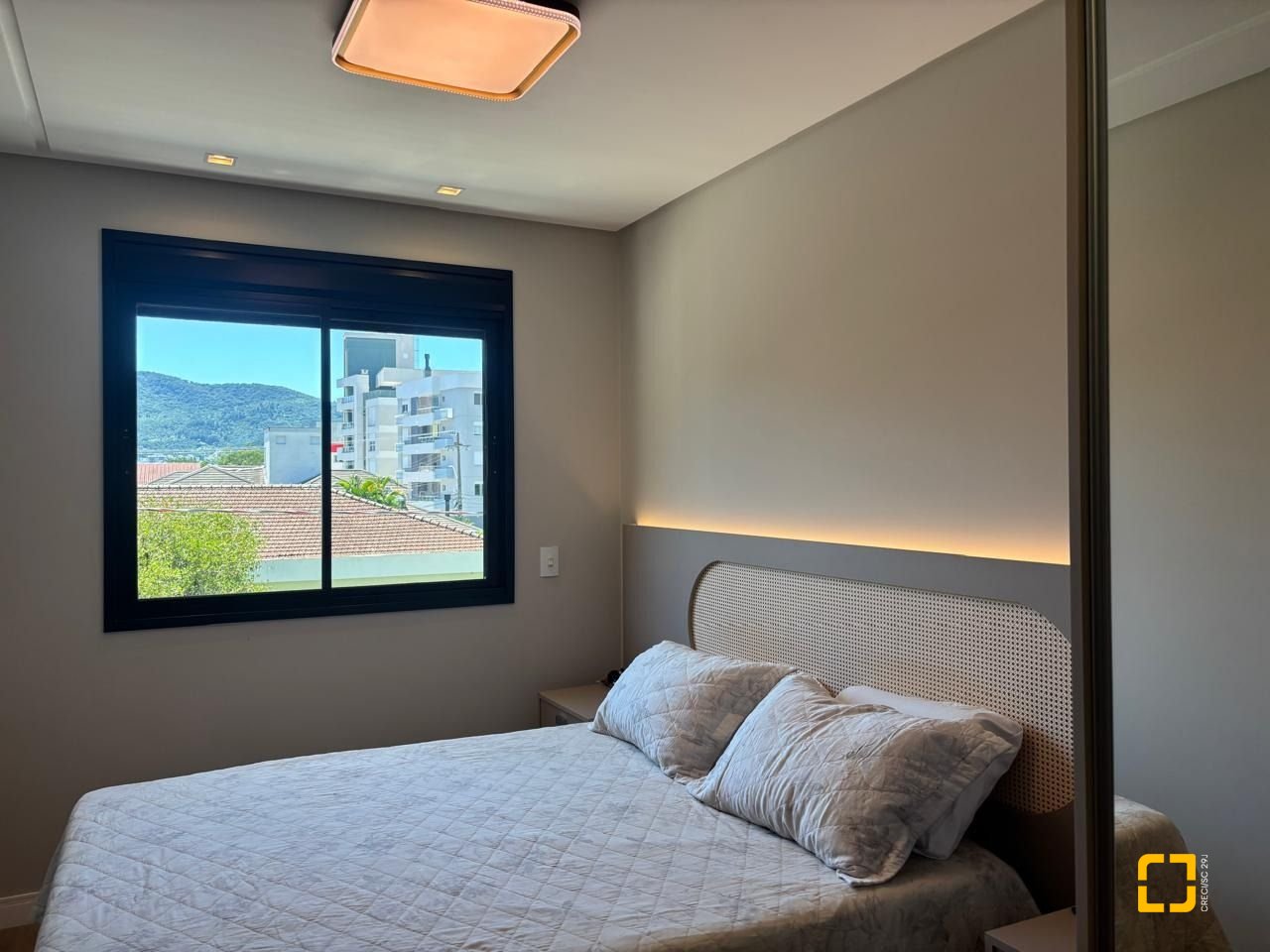 Apartamento com 68m², 3 quartos (sendo 1 suíte), 1 garagem, no bairro Trindade em Florianópolis