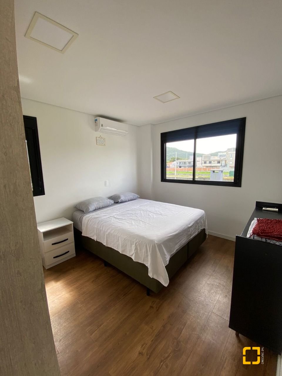Casa com 164m², 5 quartos (sendo 2 suítes), 2 garagens, no bairro Ingleses em Florianópolis