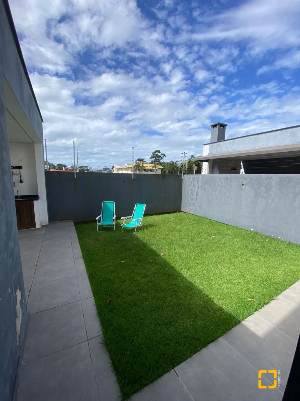 Casa com 164m², 5 quartos (sendo 2 suítes), 2 garagens, no bairro Ingleses em Florianópolis