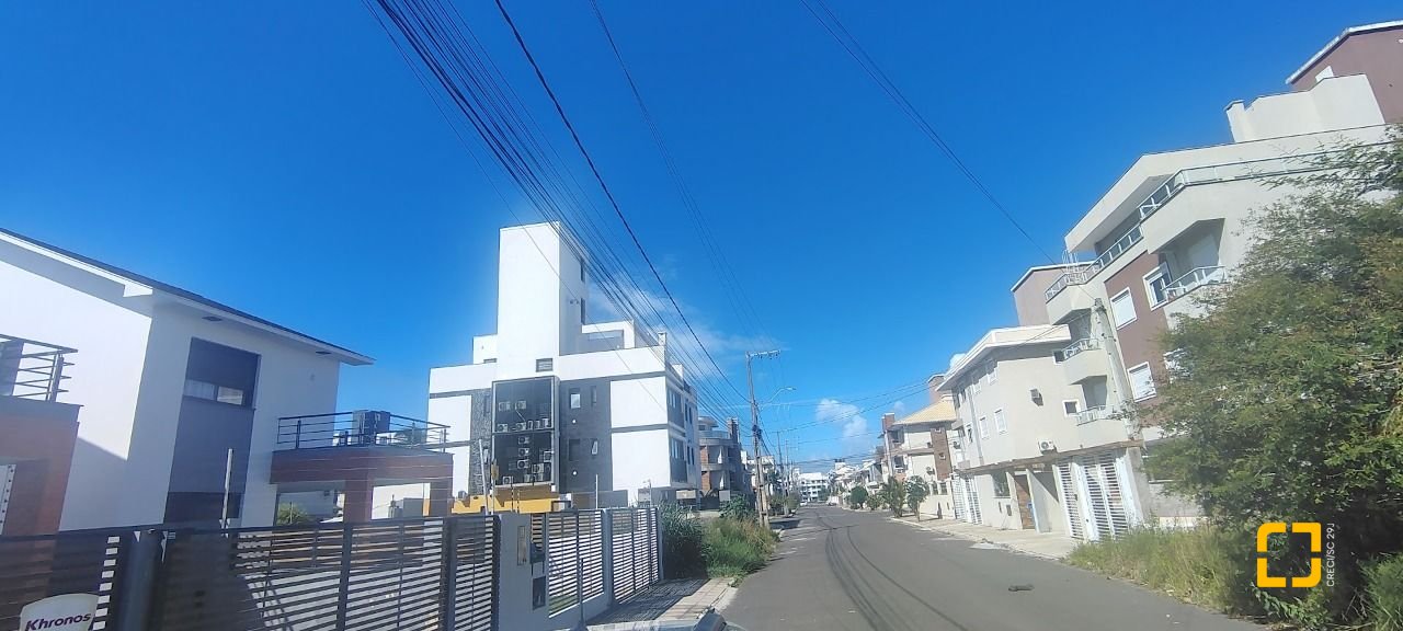 Casa com 164m², 5 quartos (sendo 2 suítes), 2 garagens, no bairro Ingleses em Florianópolis