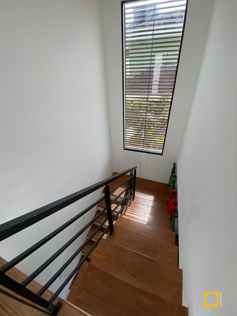 Casa com 164m², 5 quartos (sendo 2 suítes), 2 garagens, no bairro Ingleses em Florianópolis