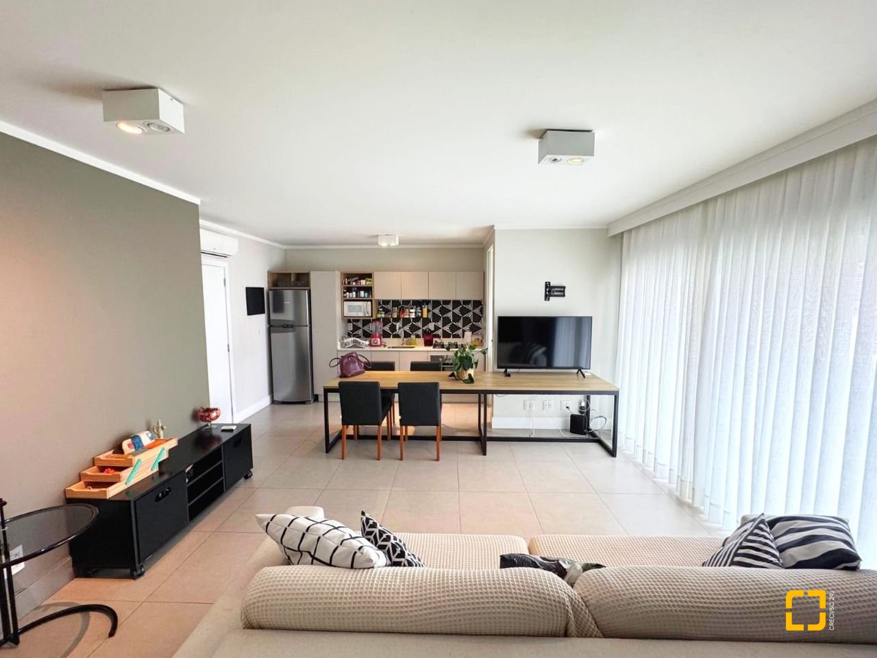 Studio com 52m², 1 quarto, 2 garagens, no bairro Centro em Florianópolis