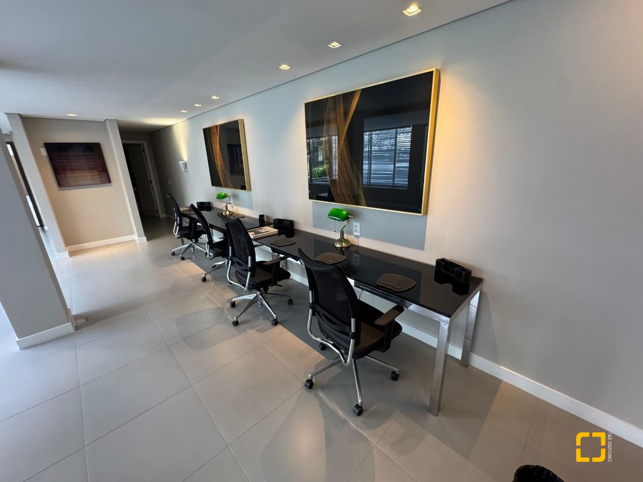 Studio com 52m², 1 quarto, 2 garagens, no bairro Centro em Florianópolis
