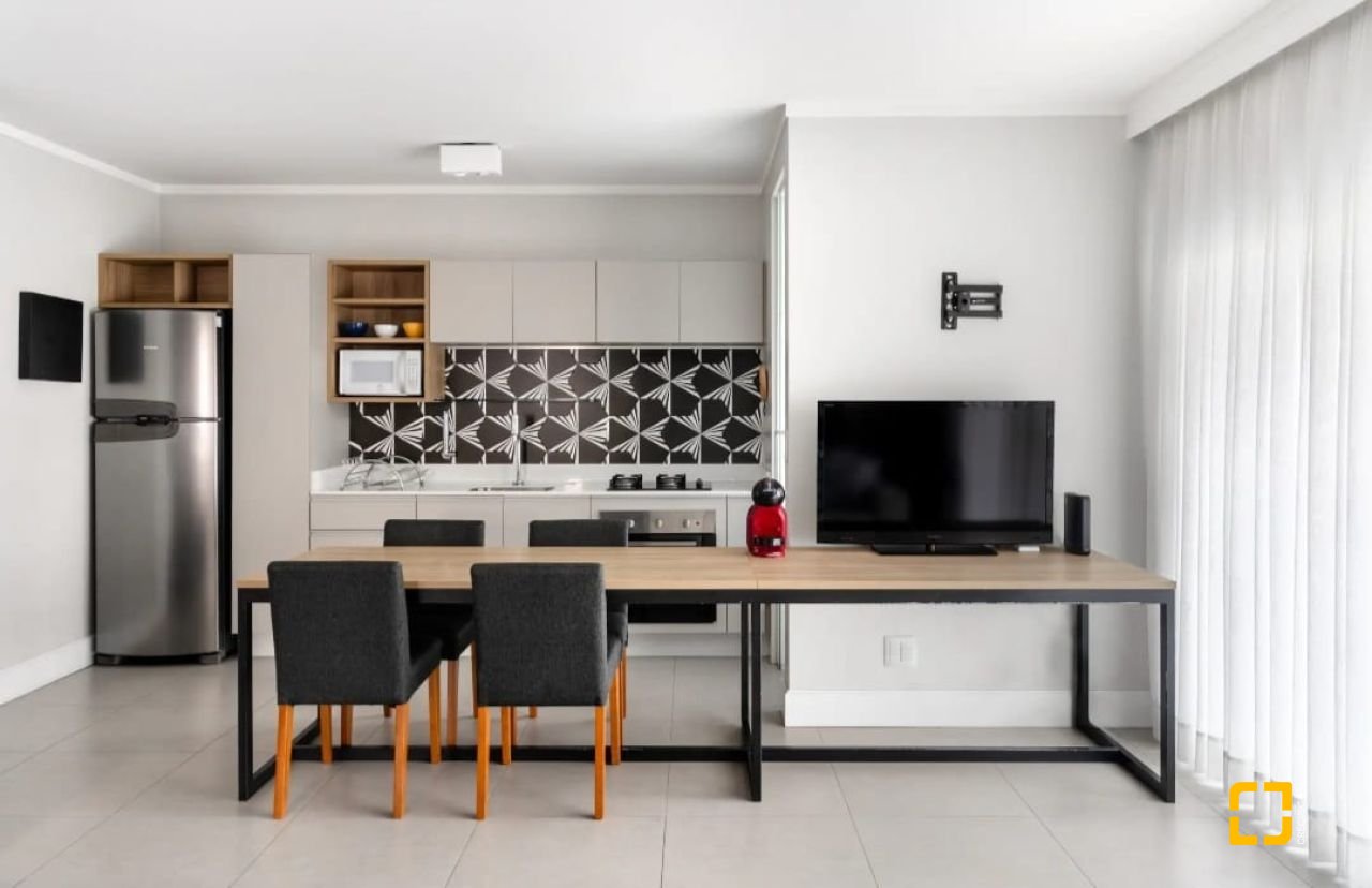 Studio com 52m², 1 quarto, 2 garagens, no bairro Centro em Florianópolis