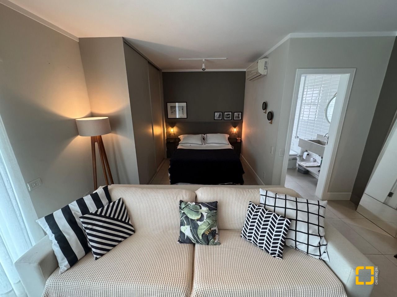 Studio com 52m², 1 quarto, 2 garagens, no bairro Centro em Florianópolis