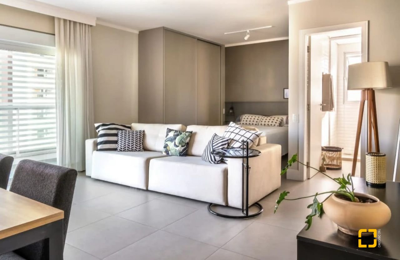 Studio com 52m², 1 quarto, 2 garagens, no bairro Centro em Florianópolis