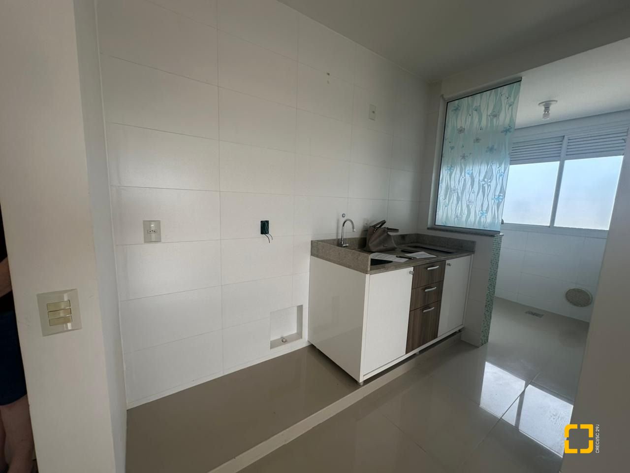 Apartamento com 70m², 3 quartos (sendo 1 suíte), 2 garagens, no bairro Estreito em Florianópolis