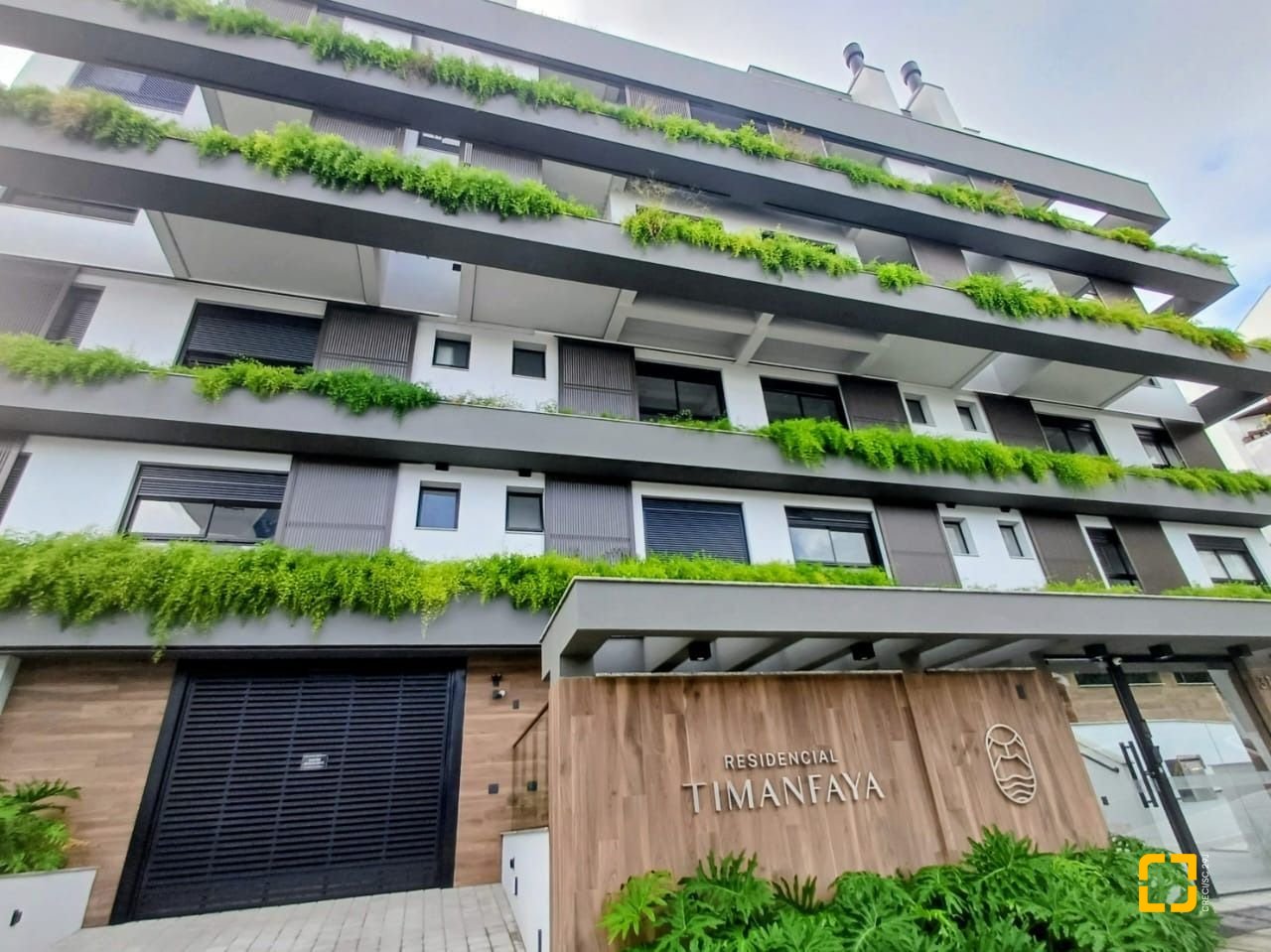 Apartamento com 53m², 2 quartos (sendo 1 suíte), 1 garagem, no bairro Jurerê em Florianópolis