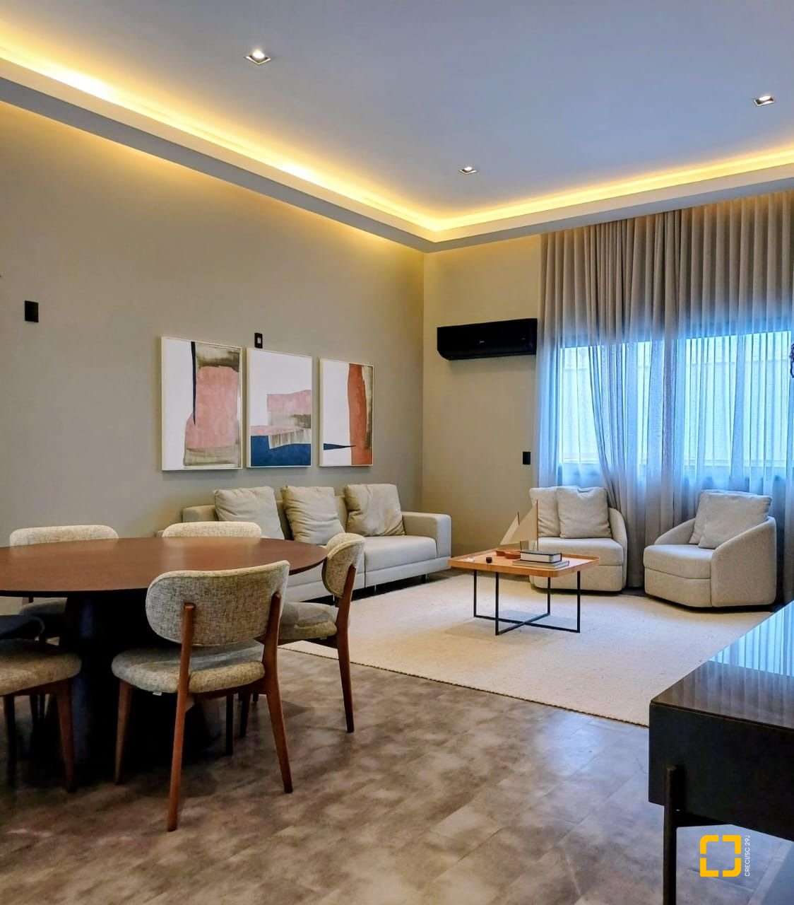 Apartamento com 53m², 2 quartos (sendo 1 suíte), 1 garagem, no bairro Jurerê em Florianópolis